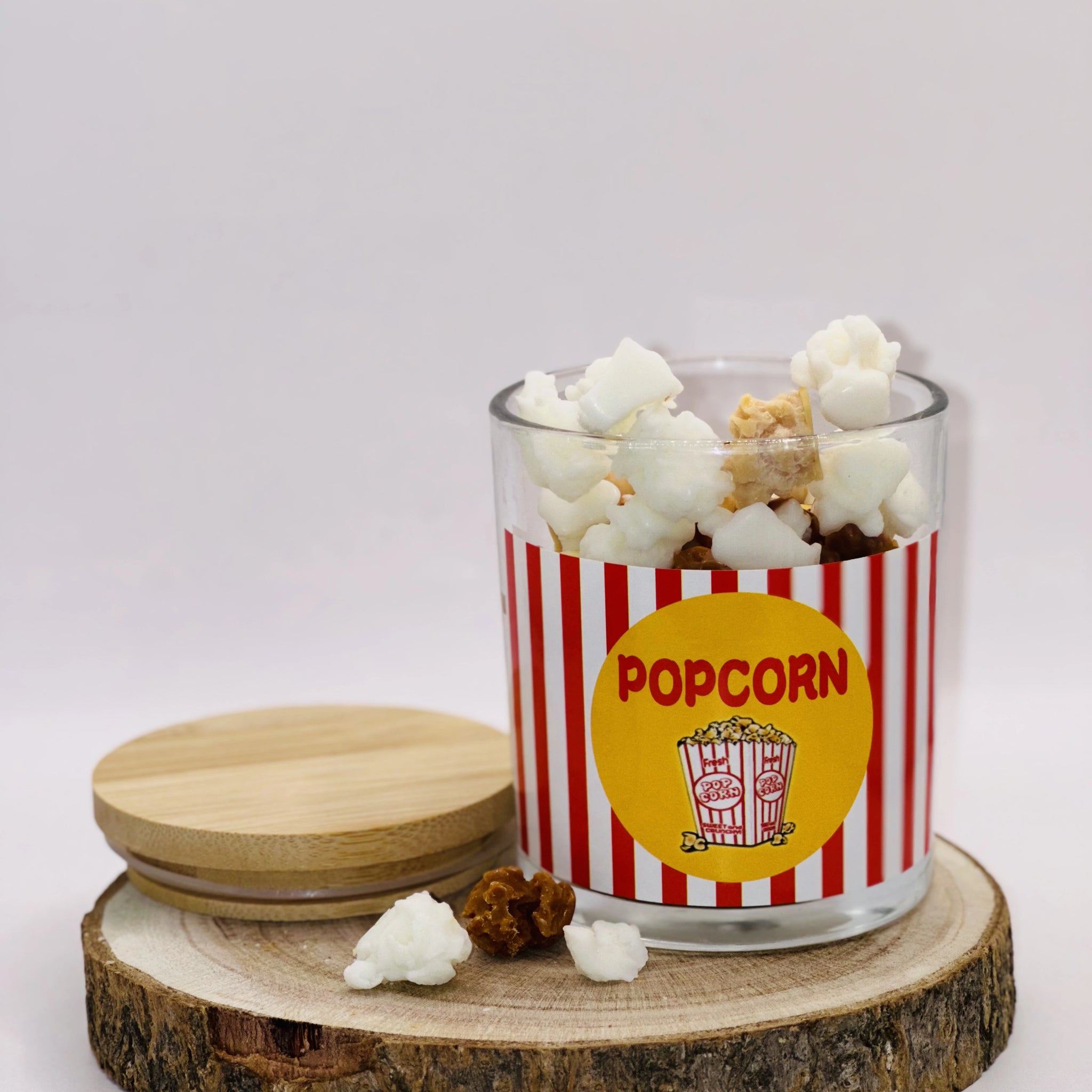 Duftkerze 'Pop Corn Caramel' – Im Glas mit Holzdeckel